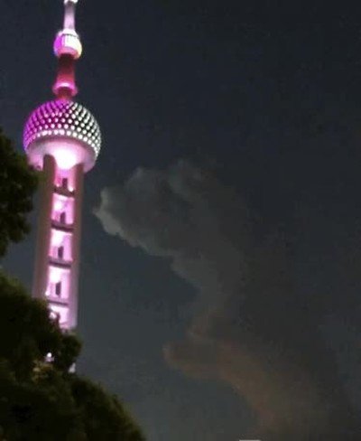 Enlace a Nubes que parecen la mano de Zeus 