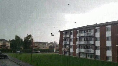 ejemplo,tornado,de la nada
