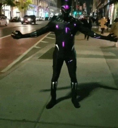 Enlace a Uno de los cosplays más increíbles que he visto de Black Panther 