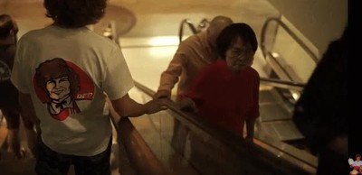 troll,gente,caricia,mano,escaleras