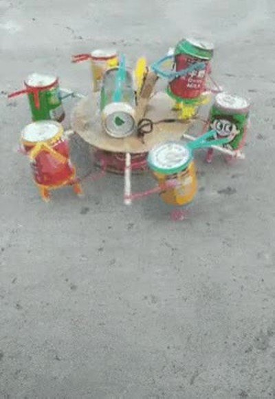 7,latas,felices,pasarlo bien