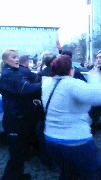 oscsr,mujer,actuacion