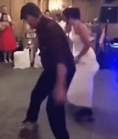 Enlace a Hay bodas que van literalmente sobre rueda 