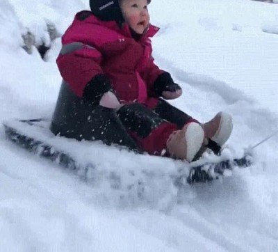 Enlace a Niños aventureros que disfrutan de los pequeños placeres de la vida 