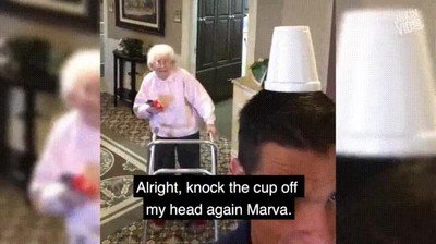 Enlace a Marva, la abuela con un puntería insuperable