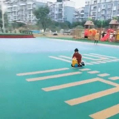 ni&ntilde;o,aprender,aparcar,macarra