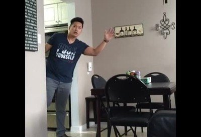 Enlace a Cariño pásame una botella de agua porfa