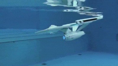 enterprise,maniobras,debajo,agua