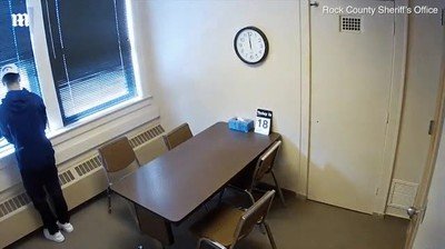 escapar,comisaria,salida