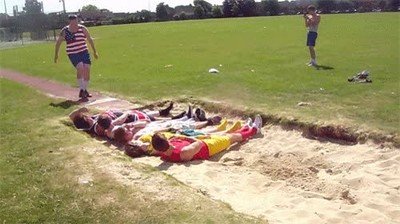 Enlace a No me gustaría ser el chico de pantalones amarillos