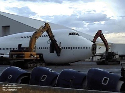Enlace a Así se destruye un Boeing 747