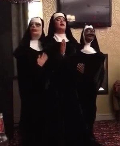 cosplay,disfraz,monjas,coro