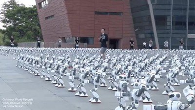 Enlace a Estos robots bailarines me dan la vida 