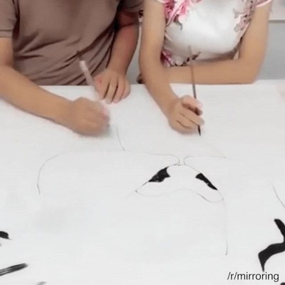 Enlace a Dibujar un tigre a dos manos es más difícil de lo que parece 