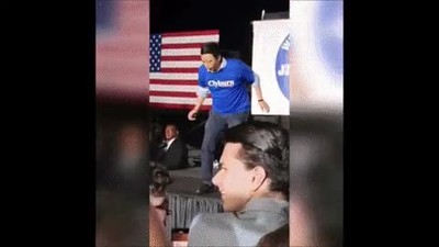 Enlace a La forma más épica de terminar la campaña electoral