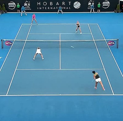 Enlace a Cuando tienes un saque tan fuerte que hasta rompes la red