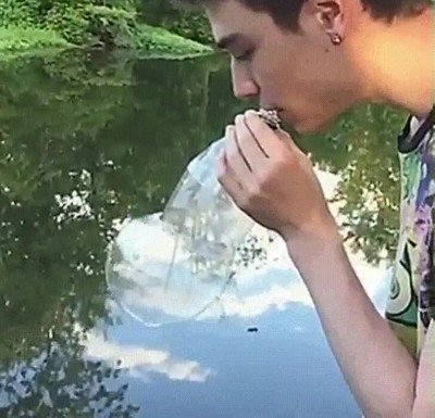 Enlace a Esto es lo que pasa cuando fumas dentro de una burbuja de agua 