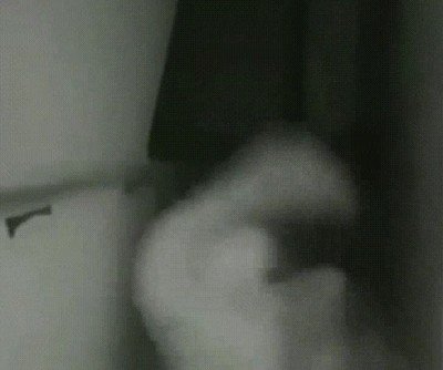 Imagina que la cámara de tu casa graba estas imágenes por la noche camara,escaleras,mal rollo