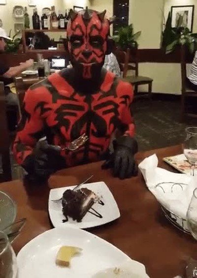 Enlace a El lado oscuro también sabe disfrutar de un buen postre 