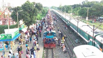 Enlace a ¿Y tú te quejas que el tren de tu ciudad va lleno?