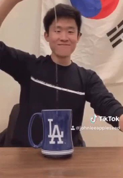 tik tok,agua,taza,broma