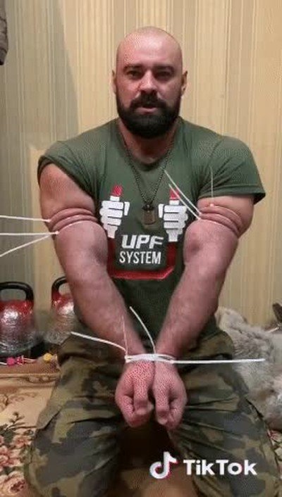 Enlace a Cuando intentas ponerte la ropa que te iba bien el año pasado