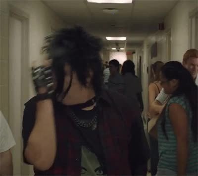 Enlace a Yo con 30 años escuchando a Billie Eilish