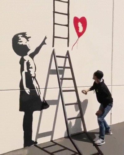 Enlace a Si te has dejado la escalera en casa siempre puedes pintar una