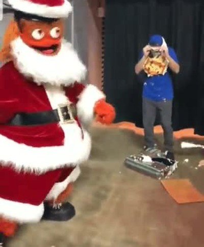 Enlace a No hay nada que mole más que ver lanzar tartazos a la cara de alguien en cámara lenta