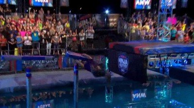 Enlace a Solo por salvar una caída de esta forma deberían darle un premio