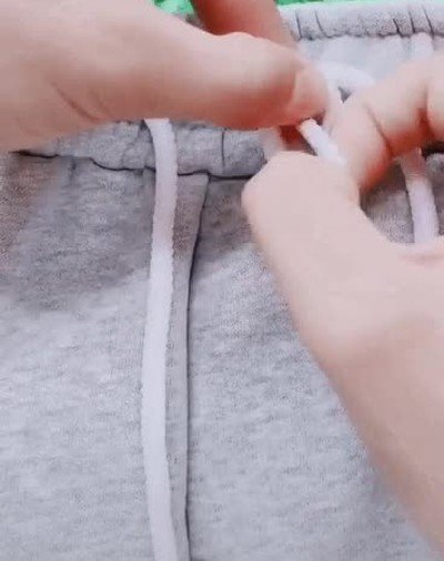 Enlace a ¿Alguien se ata los cordones de esta forma?