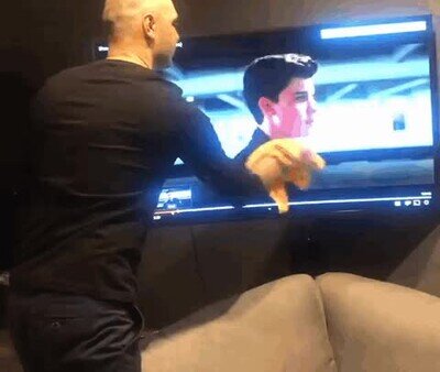 Enlace a Las teles del futuro te permiten interactuar con la película