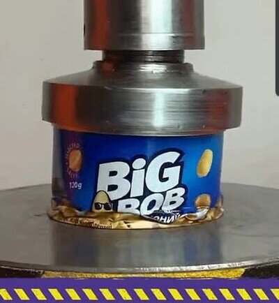 Enlace a Podría pasarme la vida viendo cómo se aplastan cosas 