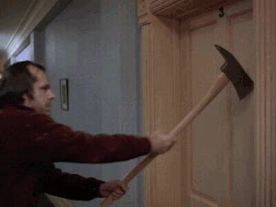 el resplandor,ba&ntilde;o,ocupado,llegar tarde