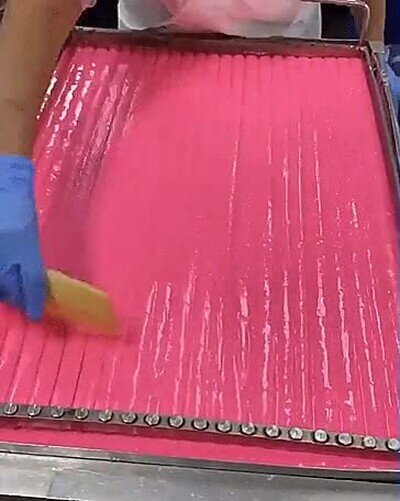 Enlace a Así se hacen esos donuts rosas que tanto te gustan 