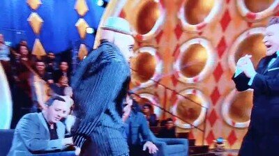 Enlace a Mi reacción cuando alguien se acerca tosiendo hacia mi