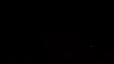 Enlace a Varias personas pasándose una llamarada 