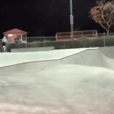 Enlace a Backflip en patinete