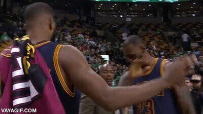 Enlace a Mi compañero de piso y yo yendo a por papel de water al supermercado