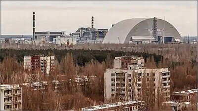 Enlace a Sarcófago construido al lado de la planta nuclear de Chernobyl