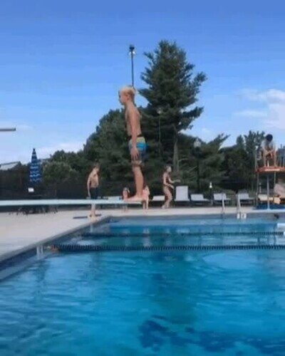 salto,niño,trampolín