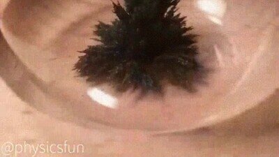 Enlace a Un reloj de arena magnética