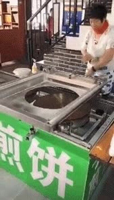 Enlace a Son únicos inventando máquinas para cocinar