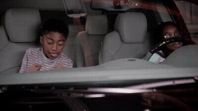 Enlace a Cuando estás conduciendo y suena tu canción favorita