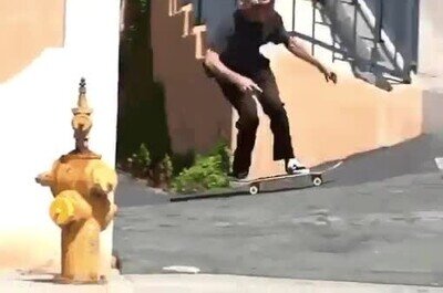 Enlace a Un espectacular salto con el skate