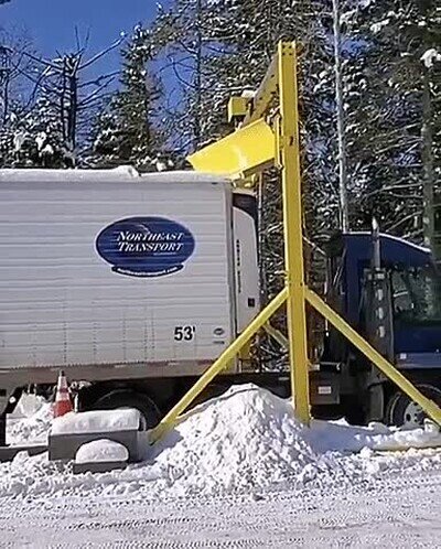 Enlace a Truco para limpiar de nieve el techo de un camión