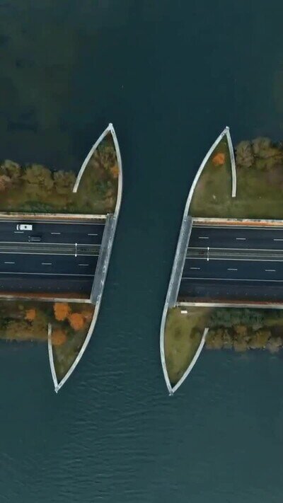 carretera,agua,coches