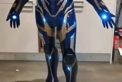 Enlace a Un espectacular traje de Iron Woman