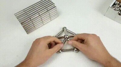 Enlace a Me pasaría el día jugando con estas cosas magnéticas