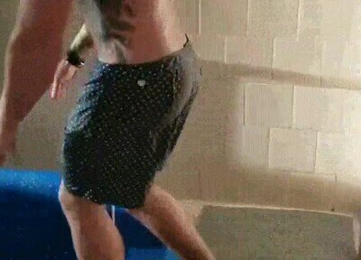 Enlace a Así se tira por el tobogán un profesional